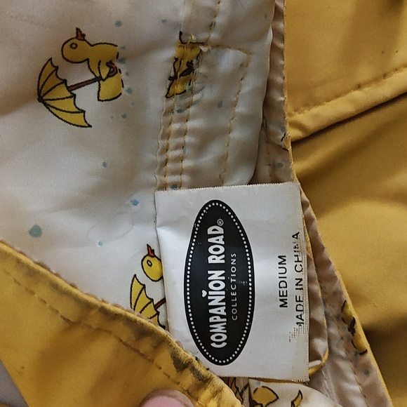 Companion Road Dog Raincoat - Picture 7 of 7